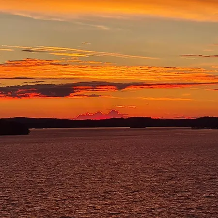 3-bedroom View And Near Center With Sauna Lahti