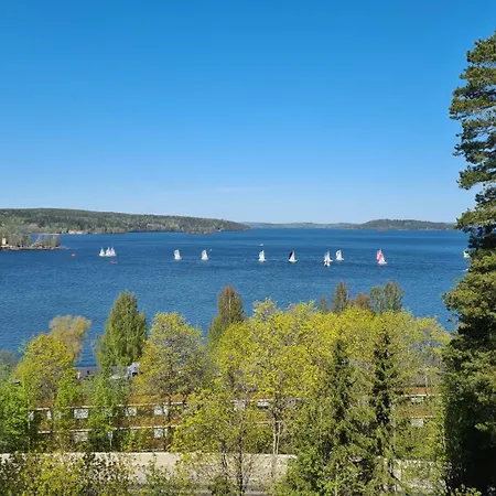 Daire 3-bedroom View And Near Center With Sauna Lahti