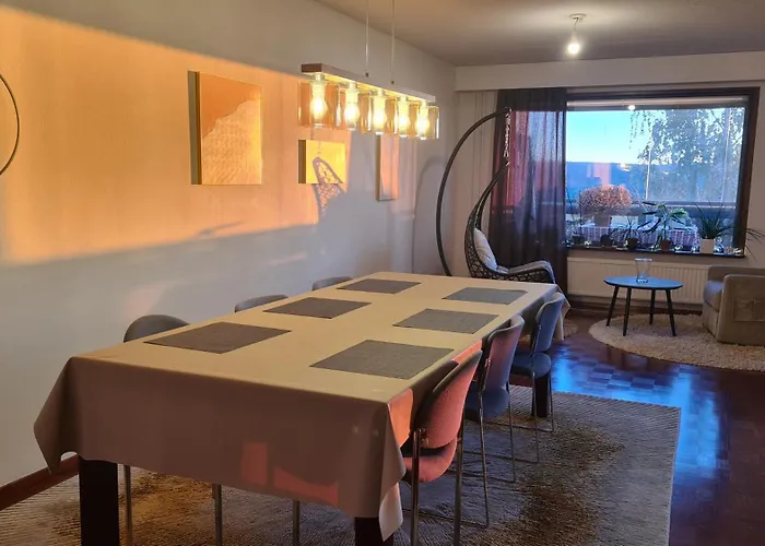 3-bedroom View And Near Center With Sauna 公寓